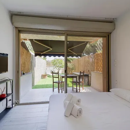 Hotel Lemon Tree In The Garden - Studio